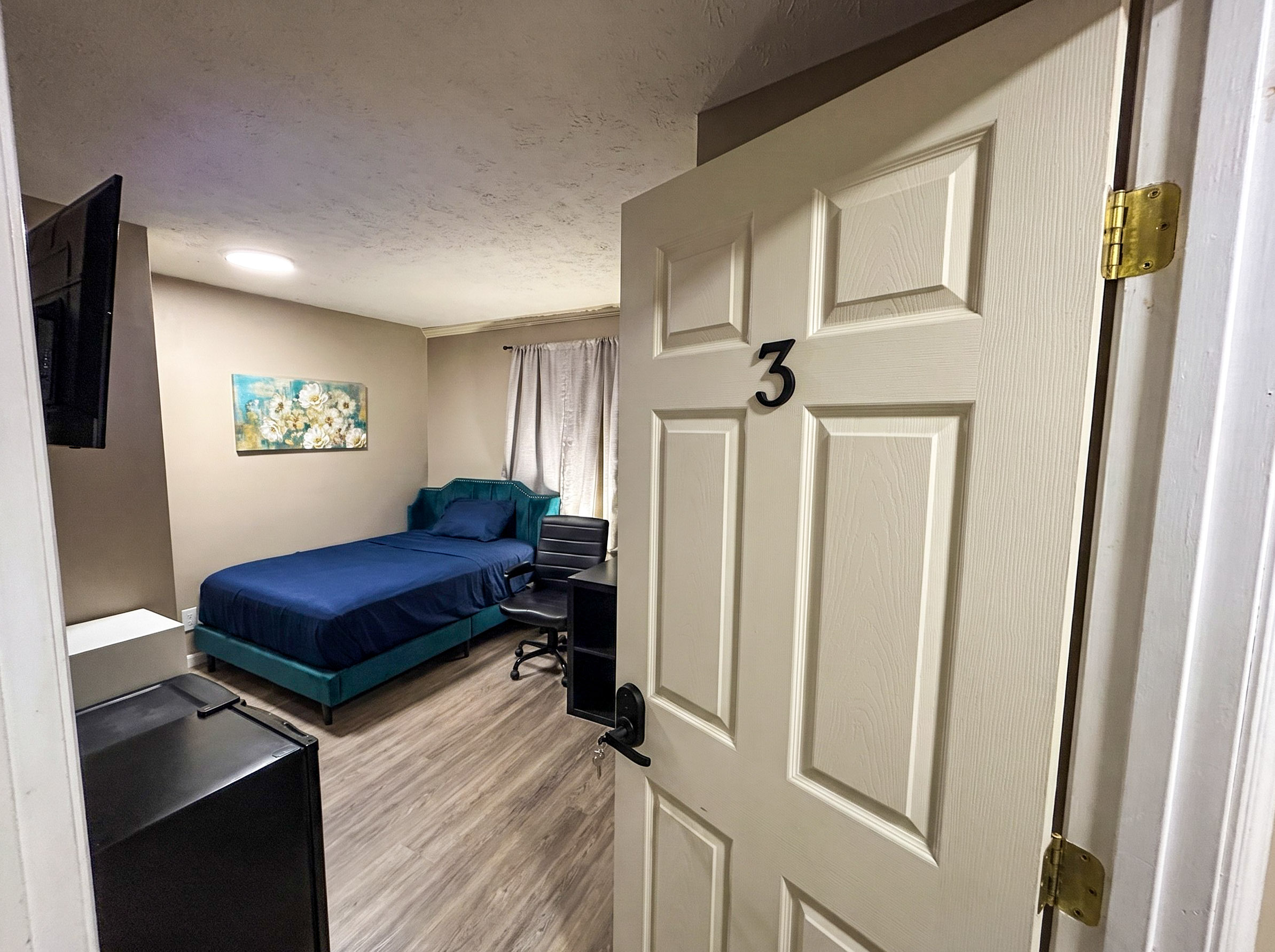 LIN – 140 Line Street LBB - B3-9.jpg
