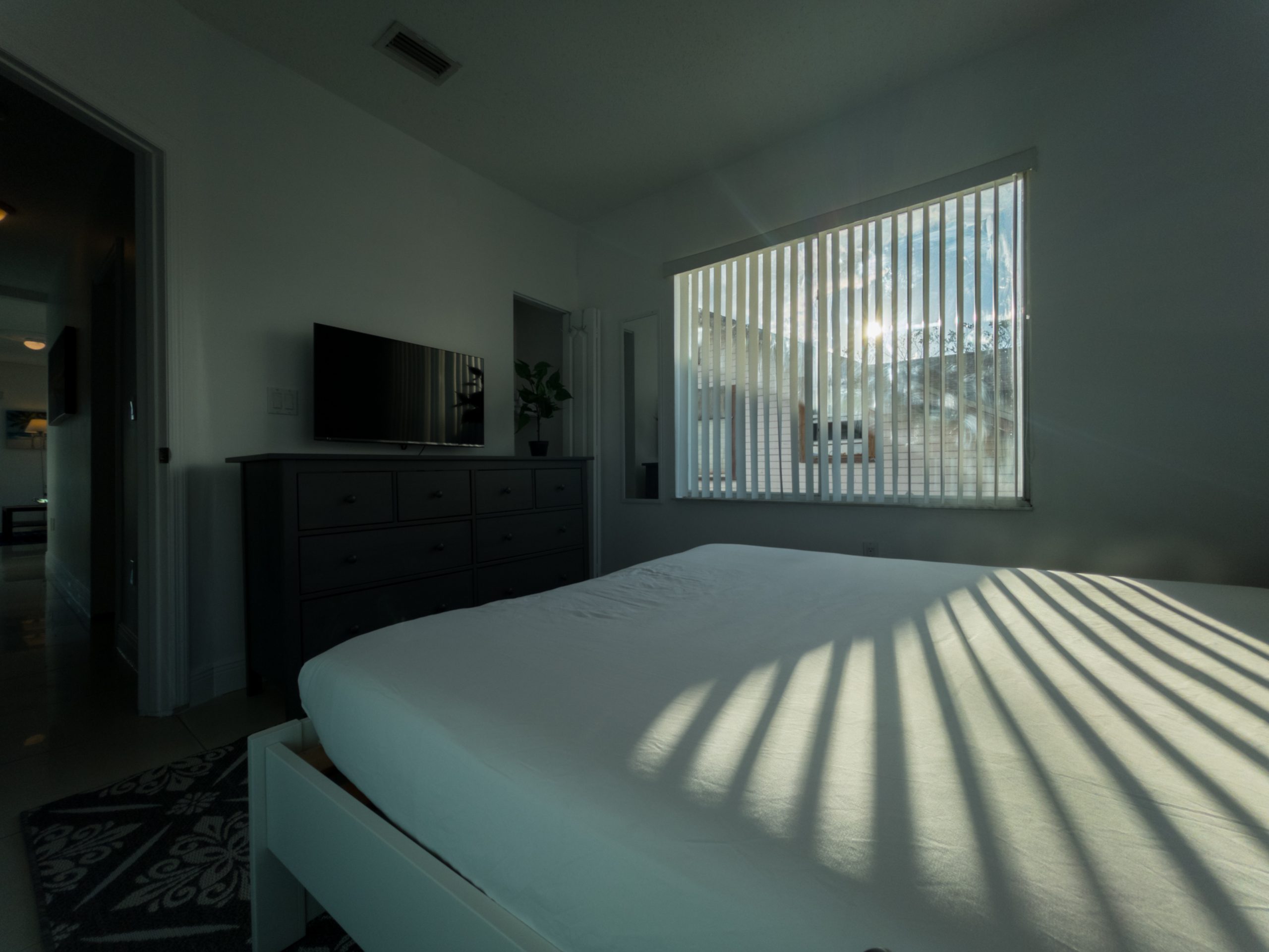 MPS - Apt 3, 1459 NW 2nd St (Furnished 2BR, 2 Queens) 2-bedroom-apartment-RENTAL-little-havana-brickell-wynwood-south beach-mia airport-airbnb-vacationrental-vrbo-booking-access-roku-21.jpg
