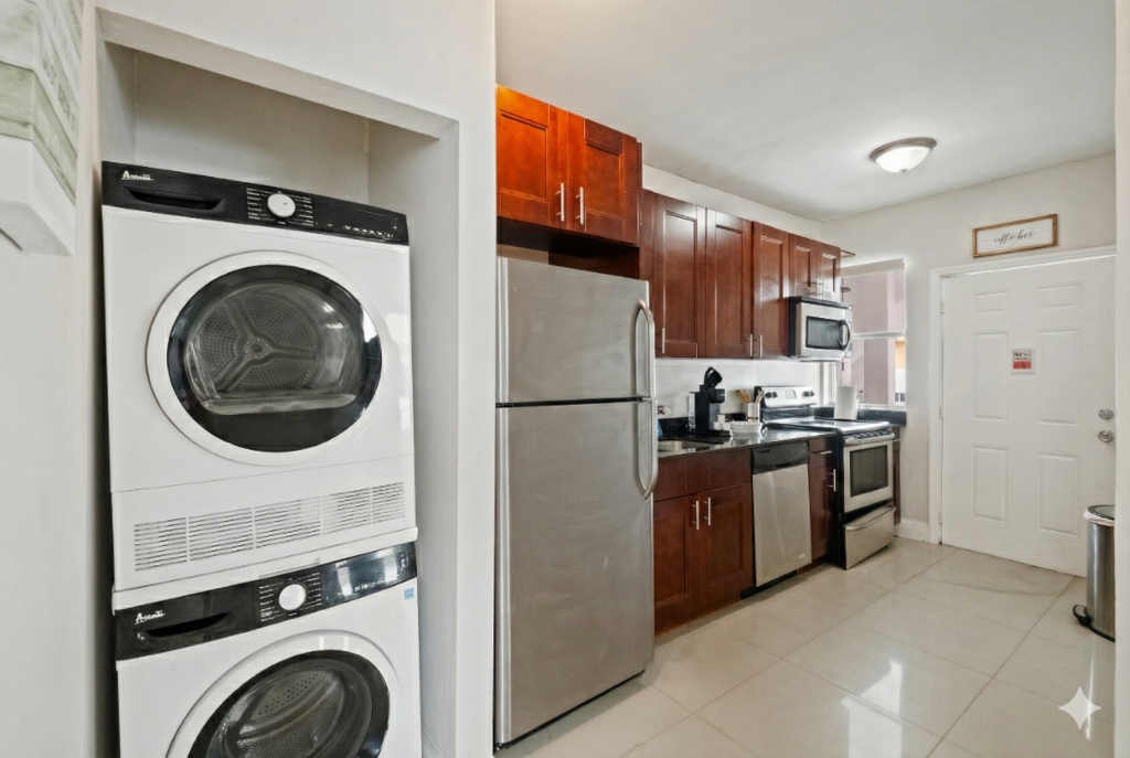 Entire furnished 2-bedroom apartment - MPS Apt. 2 - room for rent in Miami
